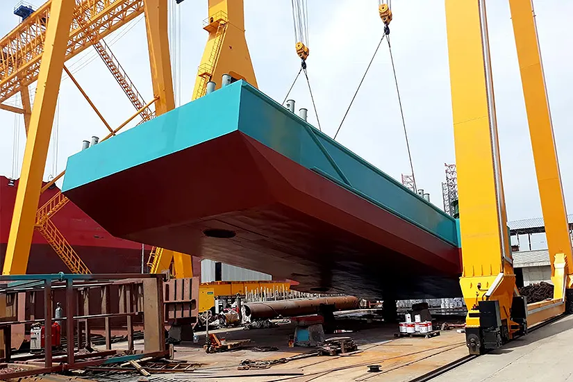 Shipyard Crane Delivery Capacity 150, 100 and 60 Ton